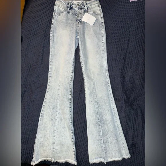 KanCan Flare Jeans Size 5/26 - Picture 1 of 5